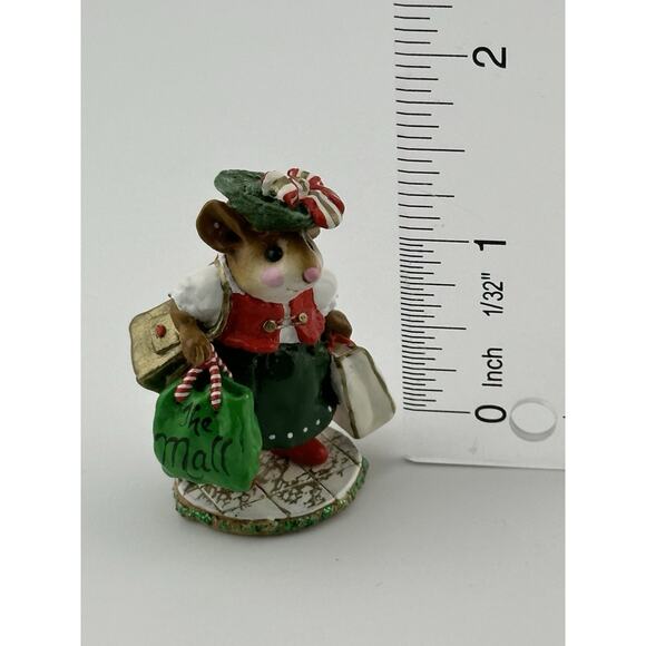 Wee Forest Folks "Mall Mom" Christmas Edition M-264 2001 AP Retired - Picture 8 of 9